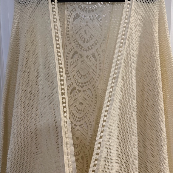 Torrid Plus Size Medallion Knit Ruana - Picture 6 of 9